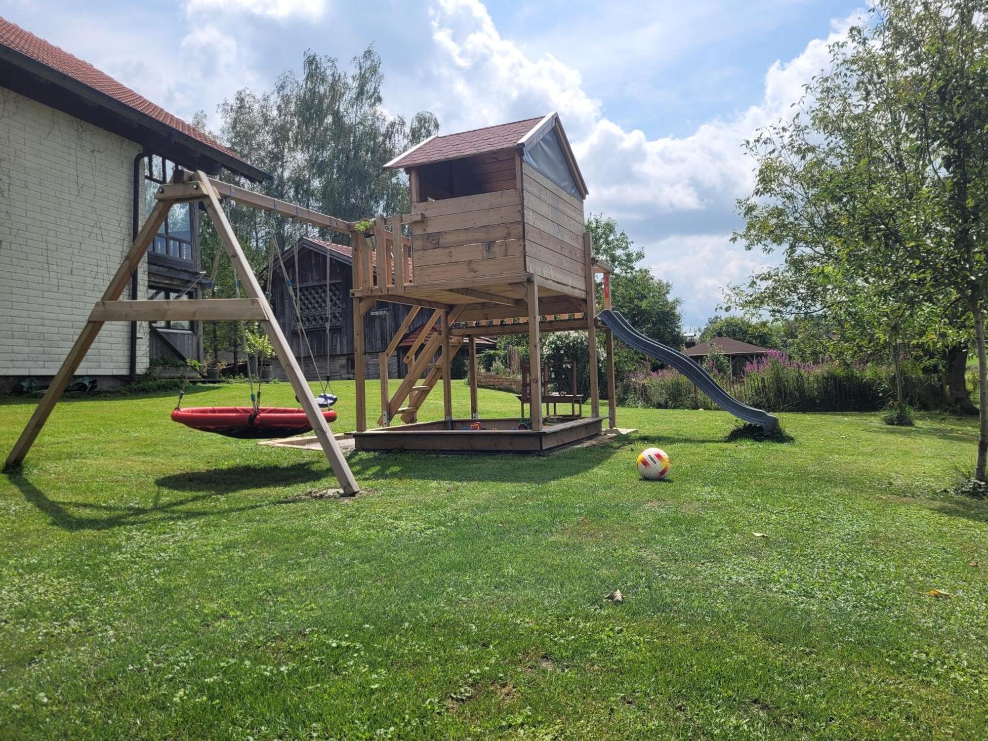 Koanzhaus, Troadkasten Franking Luaran gambar